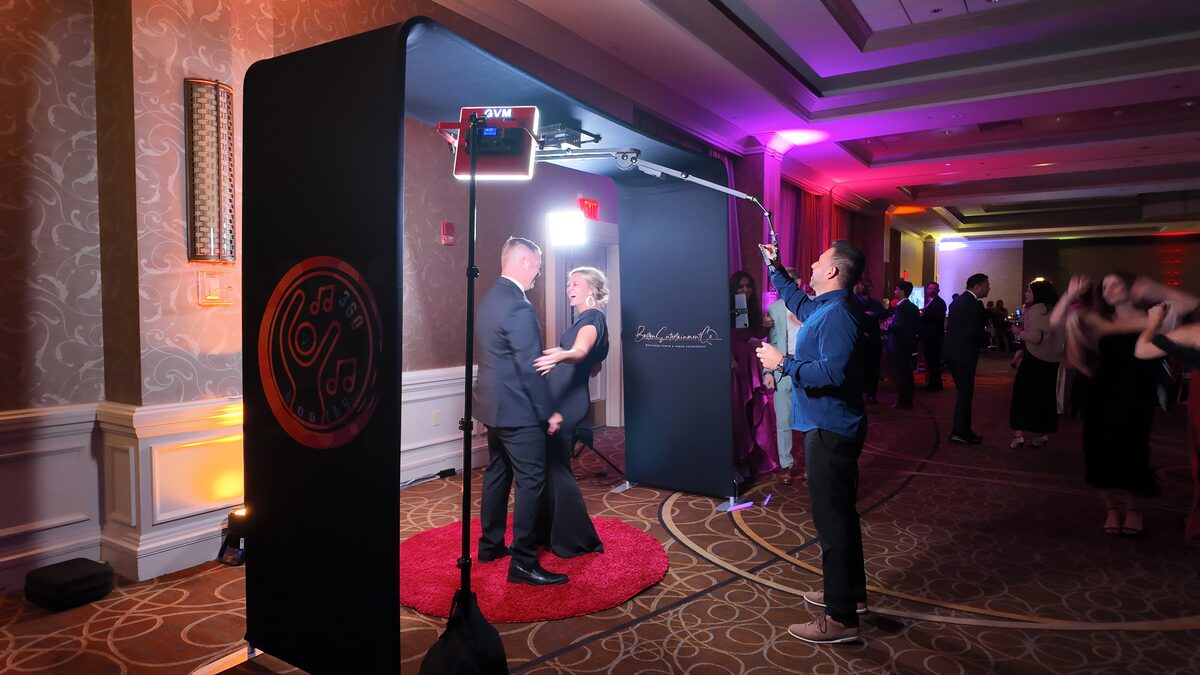 Overhead 360 Slow-Motion Booth rental Boston